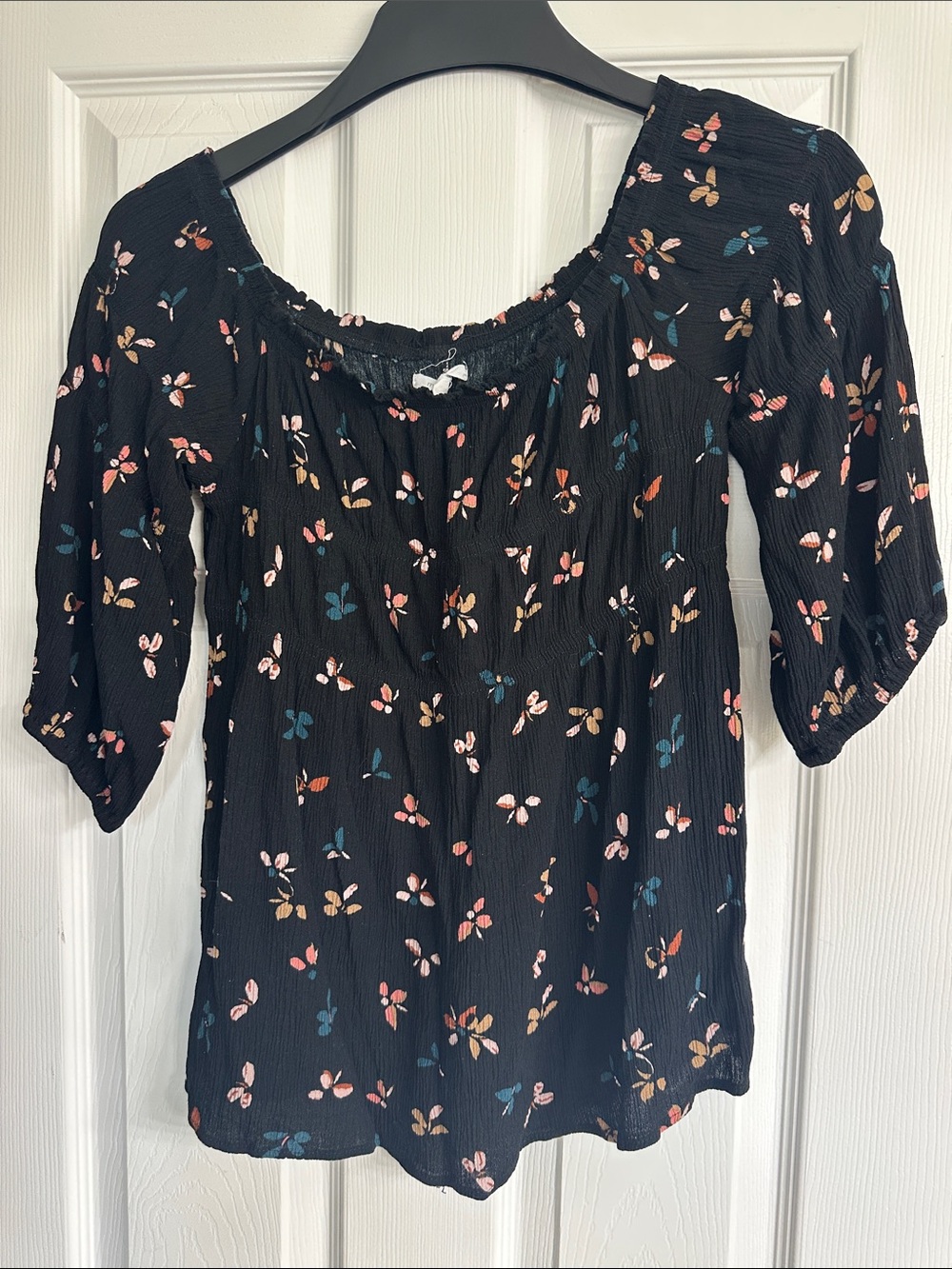 Maurices Black Floral Scoop-Neck Blouse